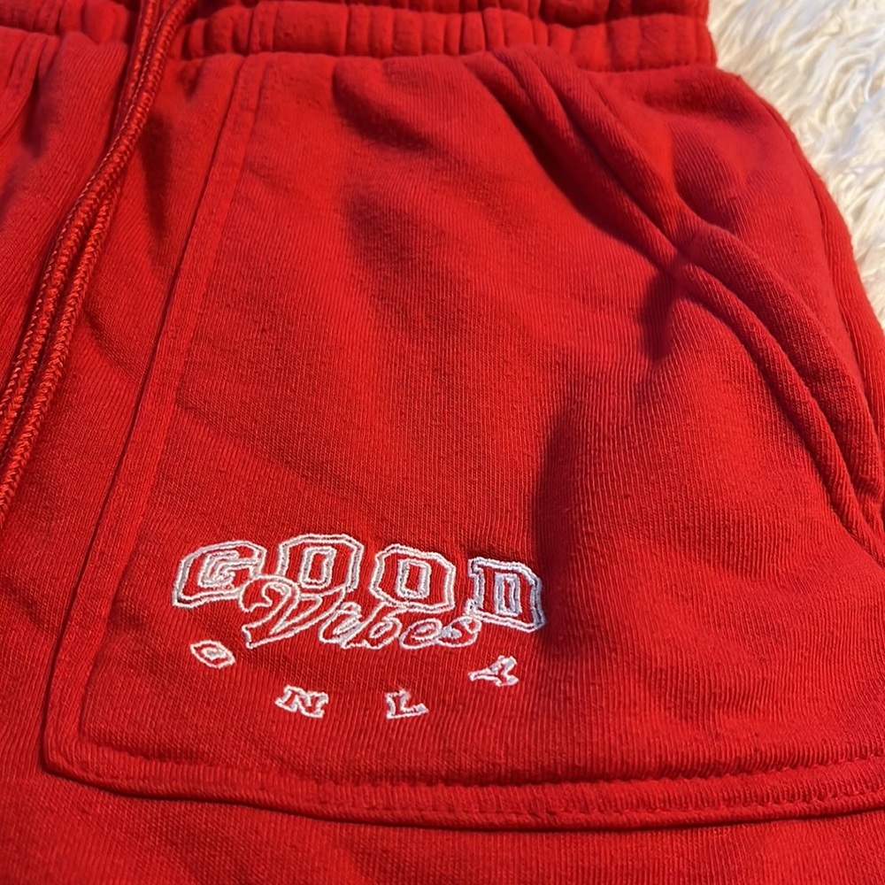 Shorts - Picture 2 of 2